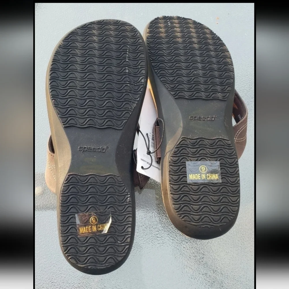 Speedo NWT sz 9 Brown Thong Flip Flops Women's Casual Flat Cork Insole